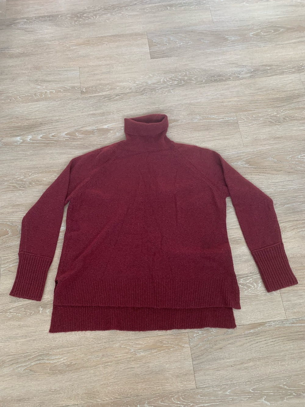 J. Crew Sweater Large Wool Cashmere Wine Turtleneck Size M